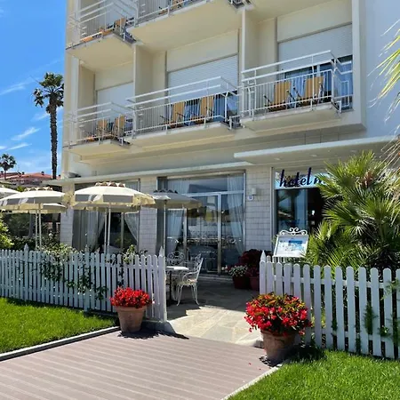 Hotel Miramare Diano Marina