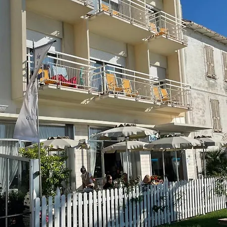 Miramare Hotel 3*